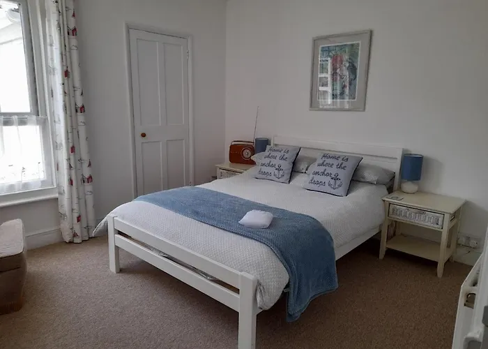 \'Pavilion Cottage\' Next To Gorleston Beach With Sea Views - Pet Friendly!