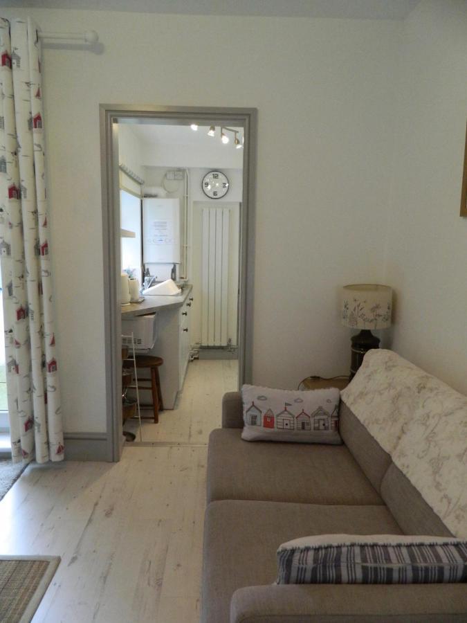 'pavilion Cottage' Next To With Sea Views - Pet Friendly! *