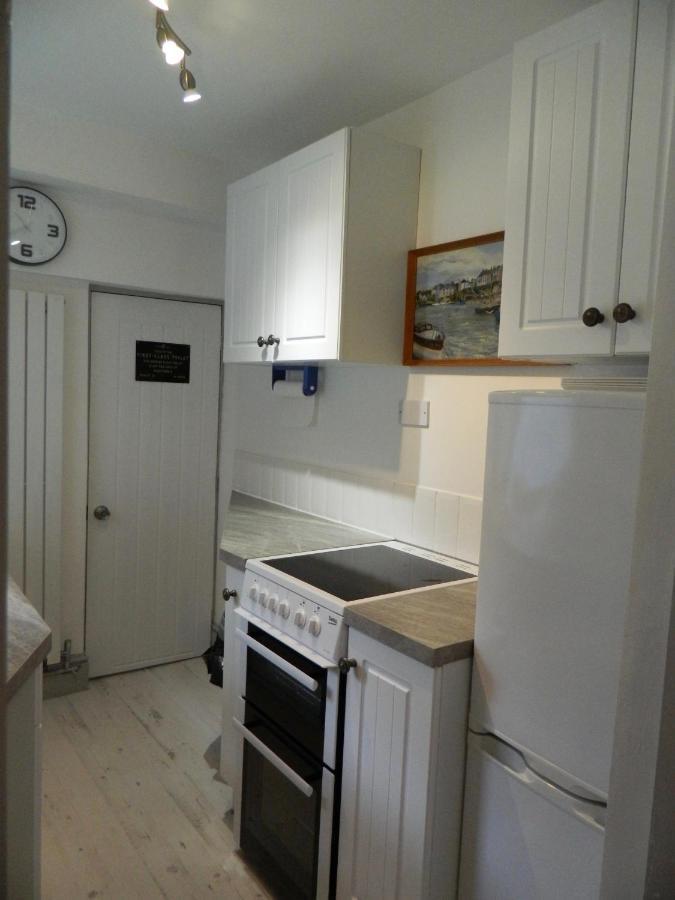 'pavilion Cottage' Next To With Sea Views - Pet Friendly! *