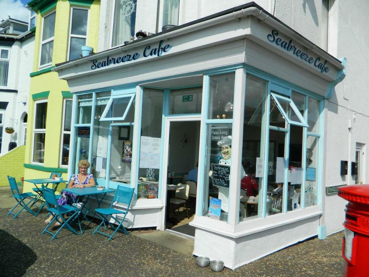 'pavilion Cottage' Next To With Sea Views - Pet Friendly! * Gorleston-On-Sea