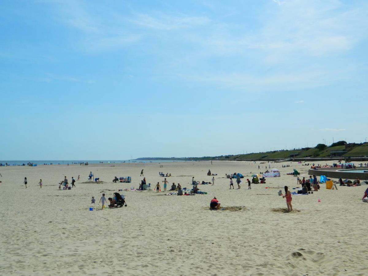 'pavilion Cottage' Next To With Sea Views - Pet Friendly! Holiday home Gorleston-On-Sea